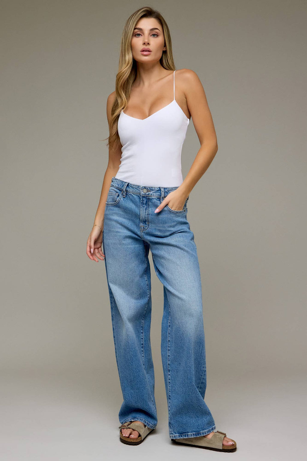 LOGAN RELAXED DAD JEAN