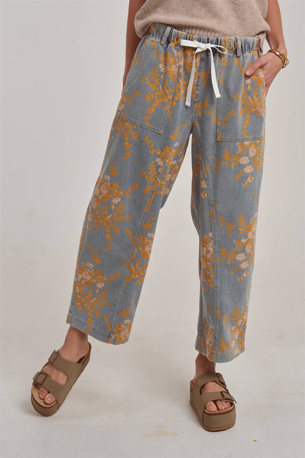MID RISE RELAXED FIT FLORAL DENIM JEANS
