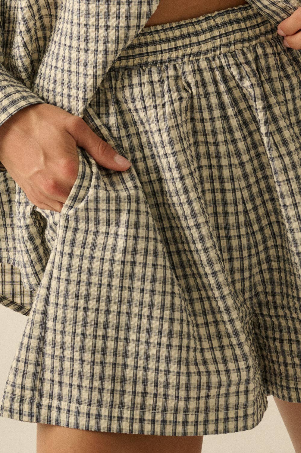 Plaid Textured Seersucker Wide-Leg Pocket Shorts