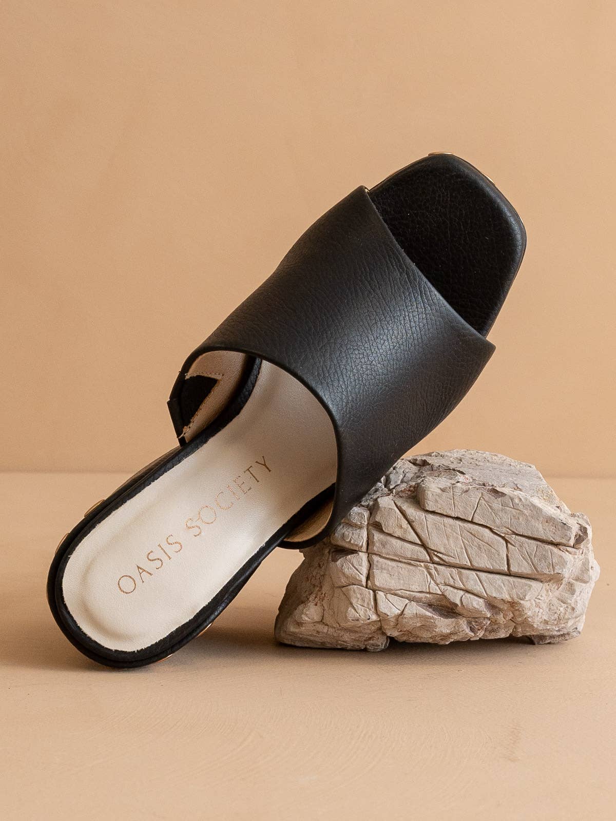 The Leona | Black Studded Platform Heel