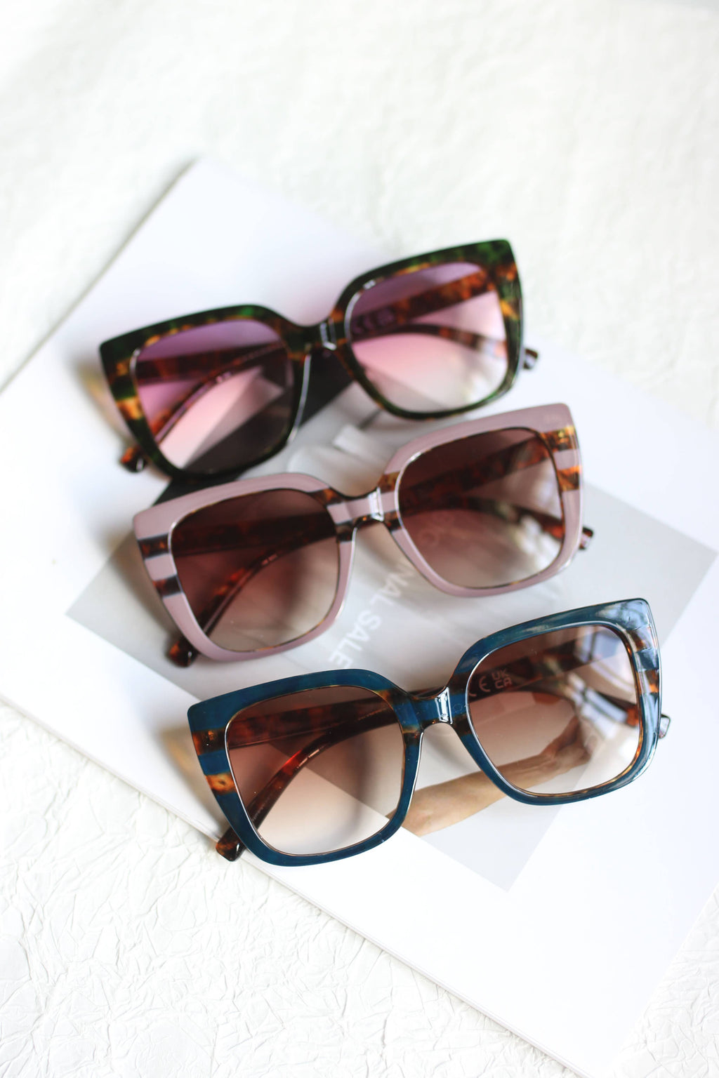 OVERSIZE WINGED DESIGN SUNGLASSES - A2311LKM64976