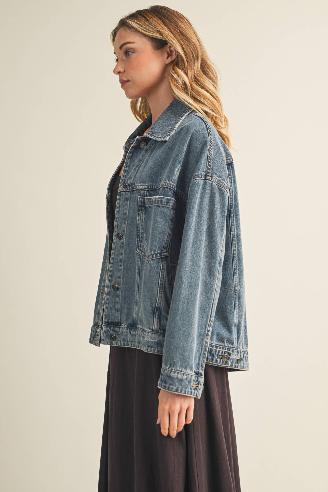 BACK PLEATED DENIM JACKET