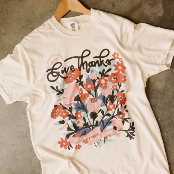 Give Thanks Tee