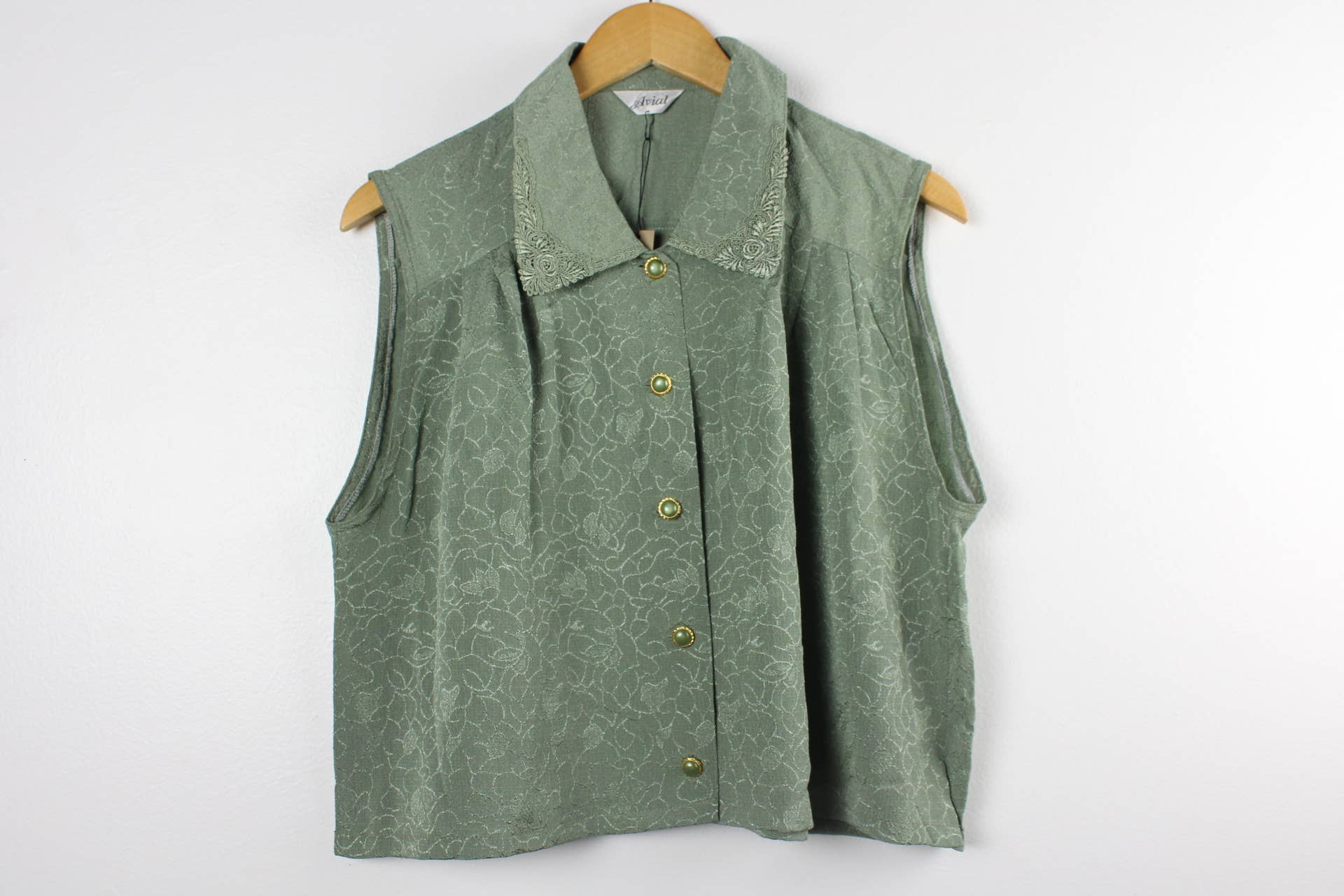 Reworked Sleeveless Button-Up Cropped Blouse - SOLID COLORS