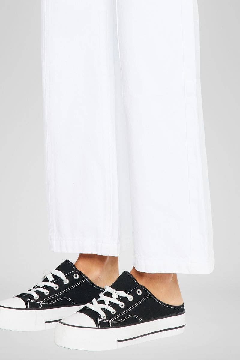 90’s Ultra High Rise Wide Leg Jeans – White