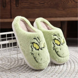 Christmas Themed Slip-on Slippers - HATO