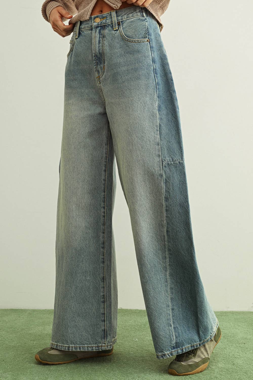 MIXED DENIM ON THE SIDE DETAIL PANTS