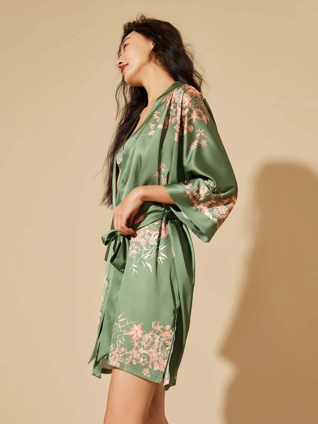Mira Short Kimono Robe