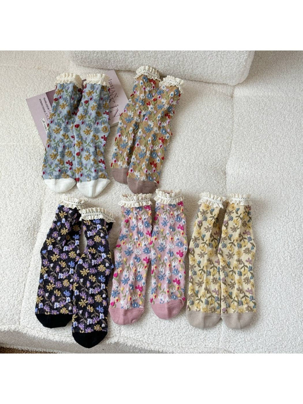 Rufia - Lace Trim Floral Garden Socks