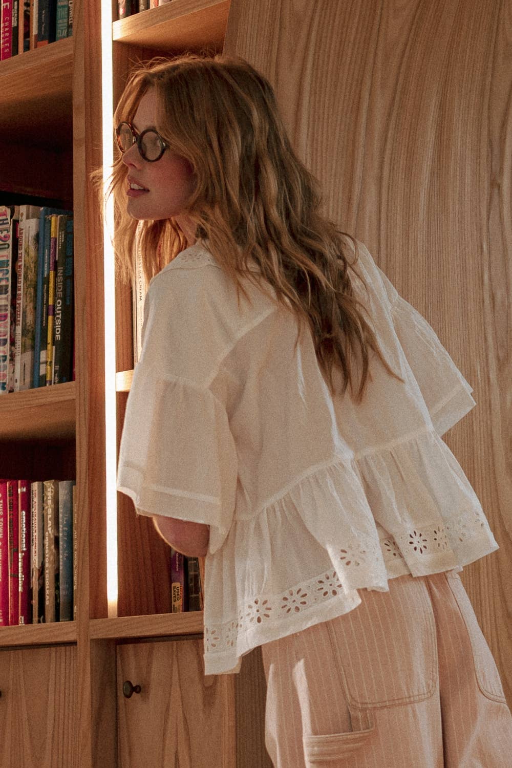 EYELET RUFFLED BLOUSE