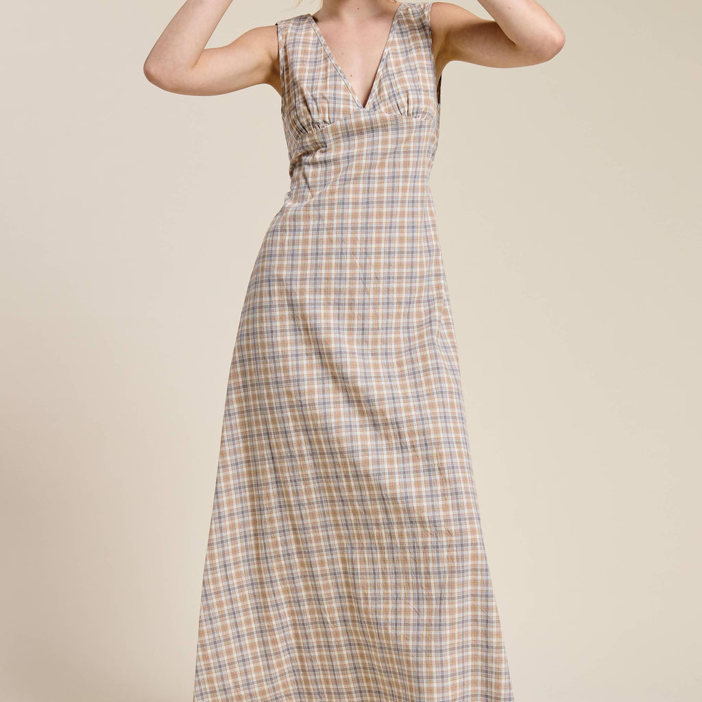 V-neck Sleeveless Plaid Maxi Dress with Back Tie
