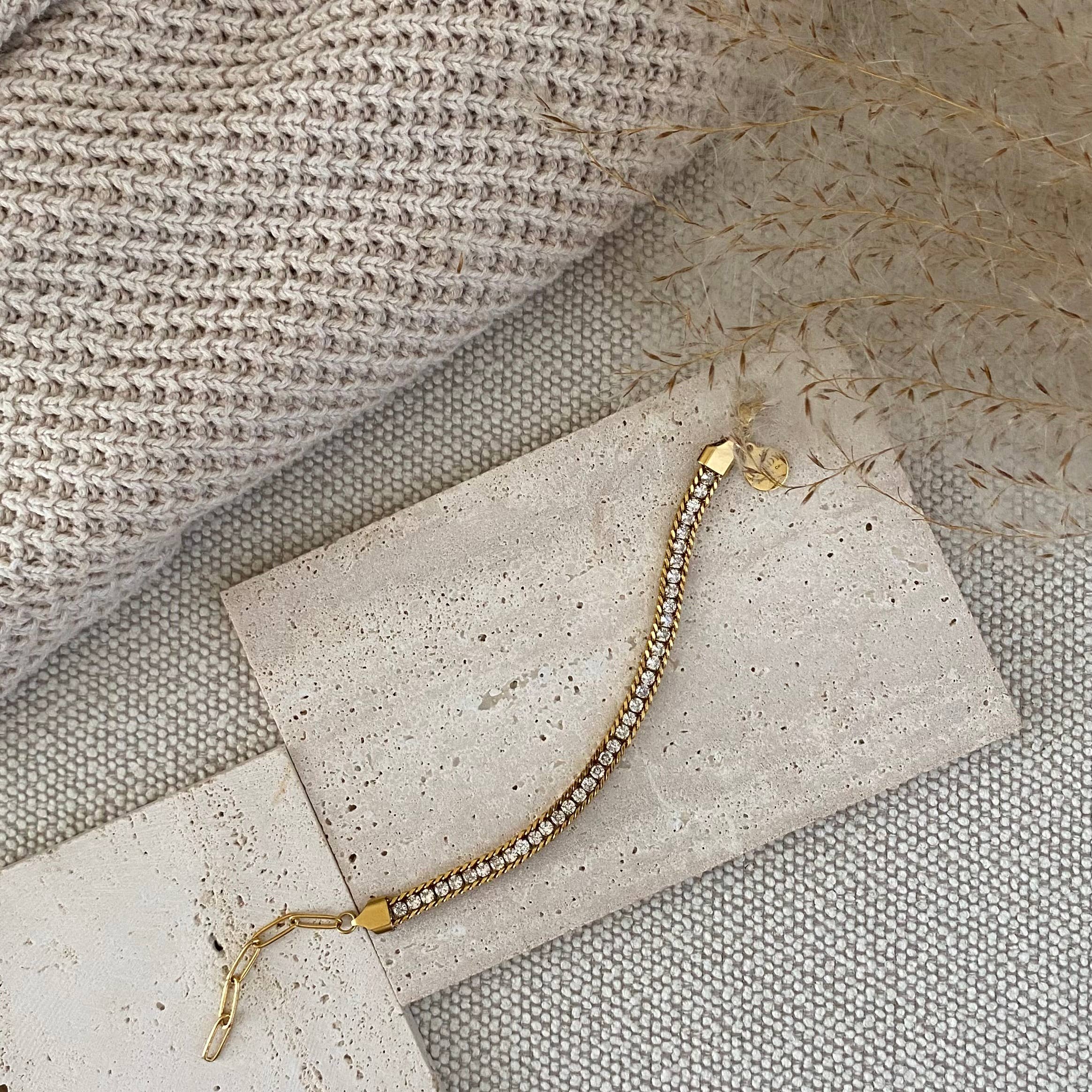 Braided chain and rhinestones tennis bracelet 18k GP