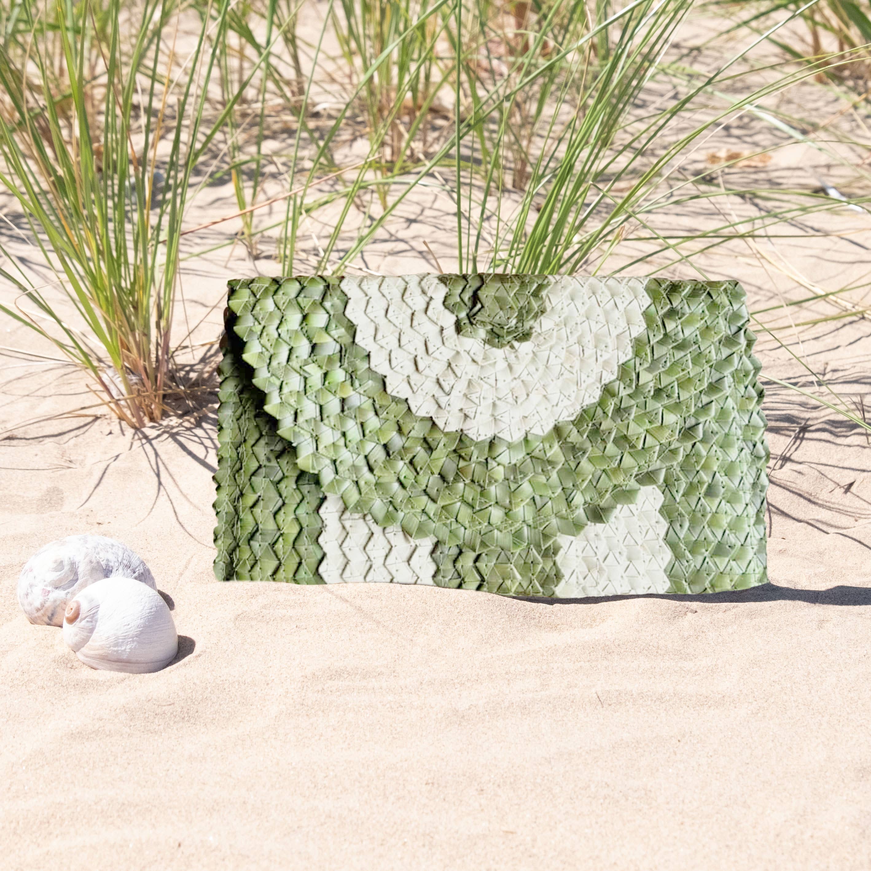 Palm Leaf Green and White Clutch