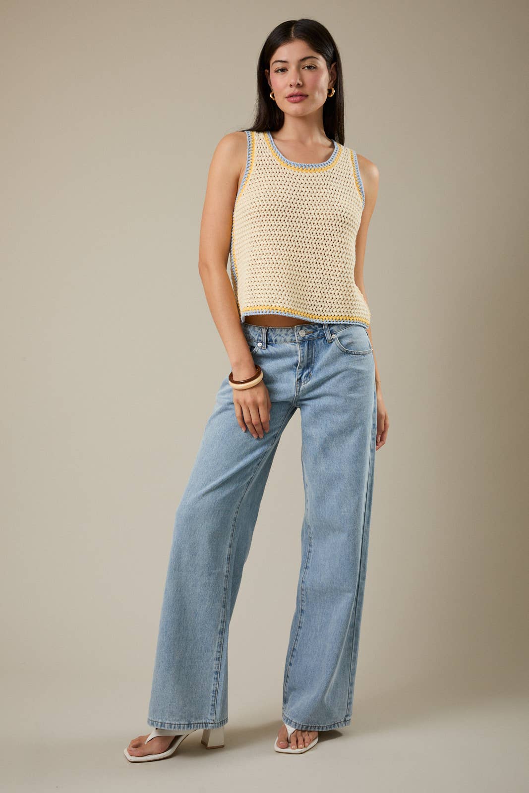 ROUND NECK SLEEVELESS CROCHET TANK TOP