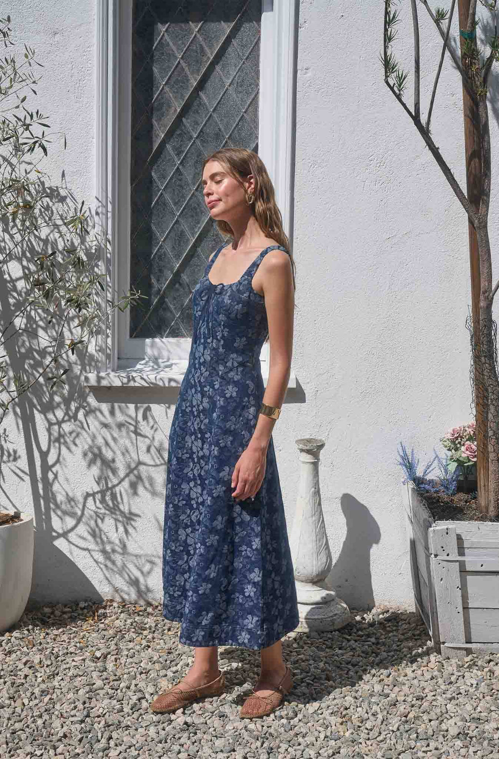 DENIM JACQUARD FLORAL DETAIL MIDI DRESS
