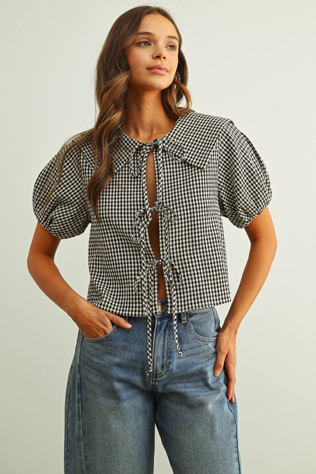GINGHAM PATTERN SSLV WITH TIE IN FRONT TOP