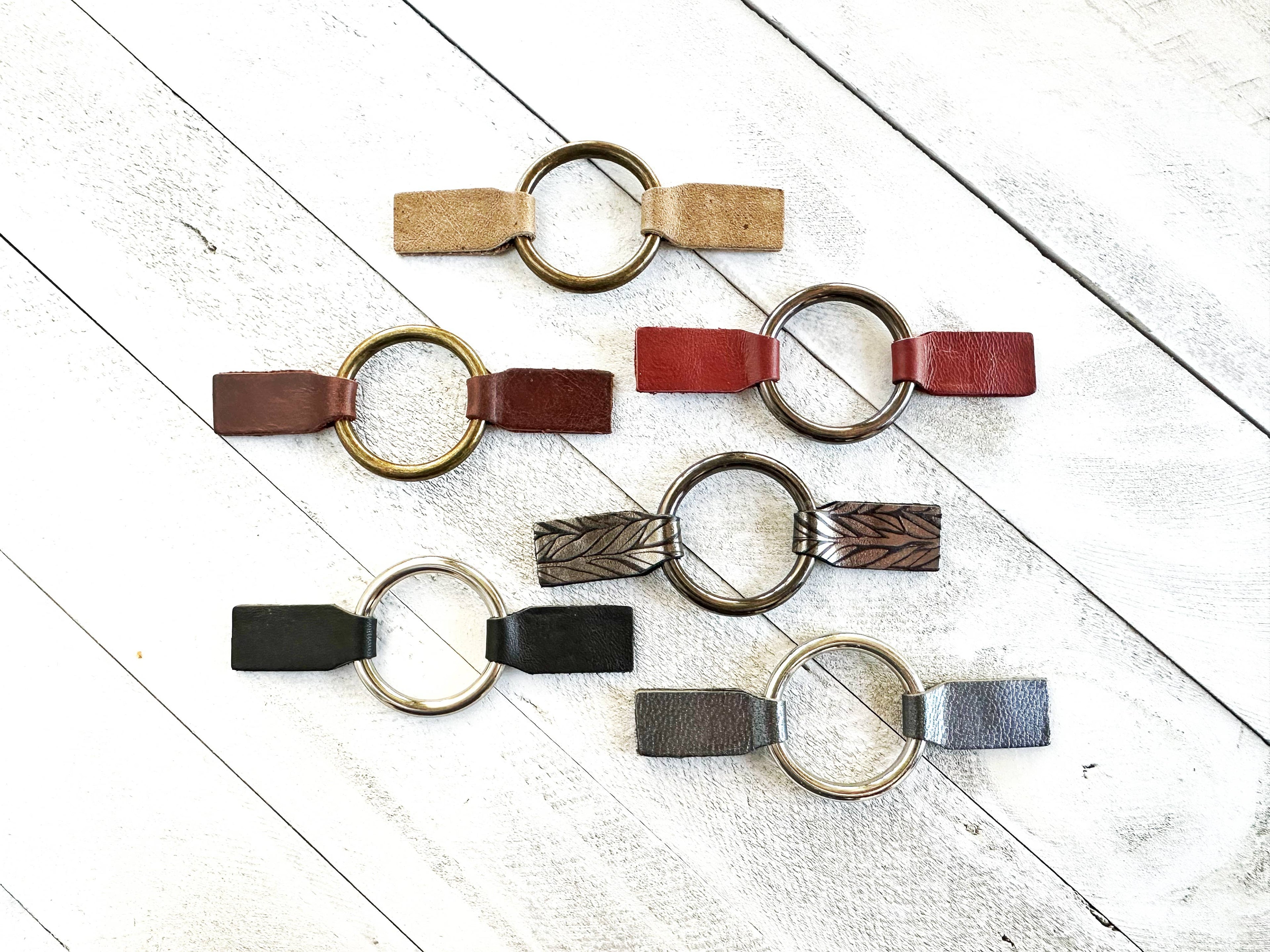 Cinch Clip for Clothes Bronze w/ Tan Leather Scarf Clap