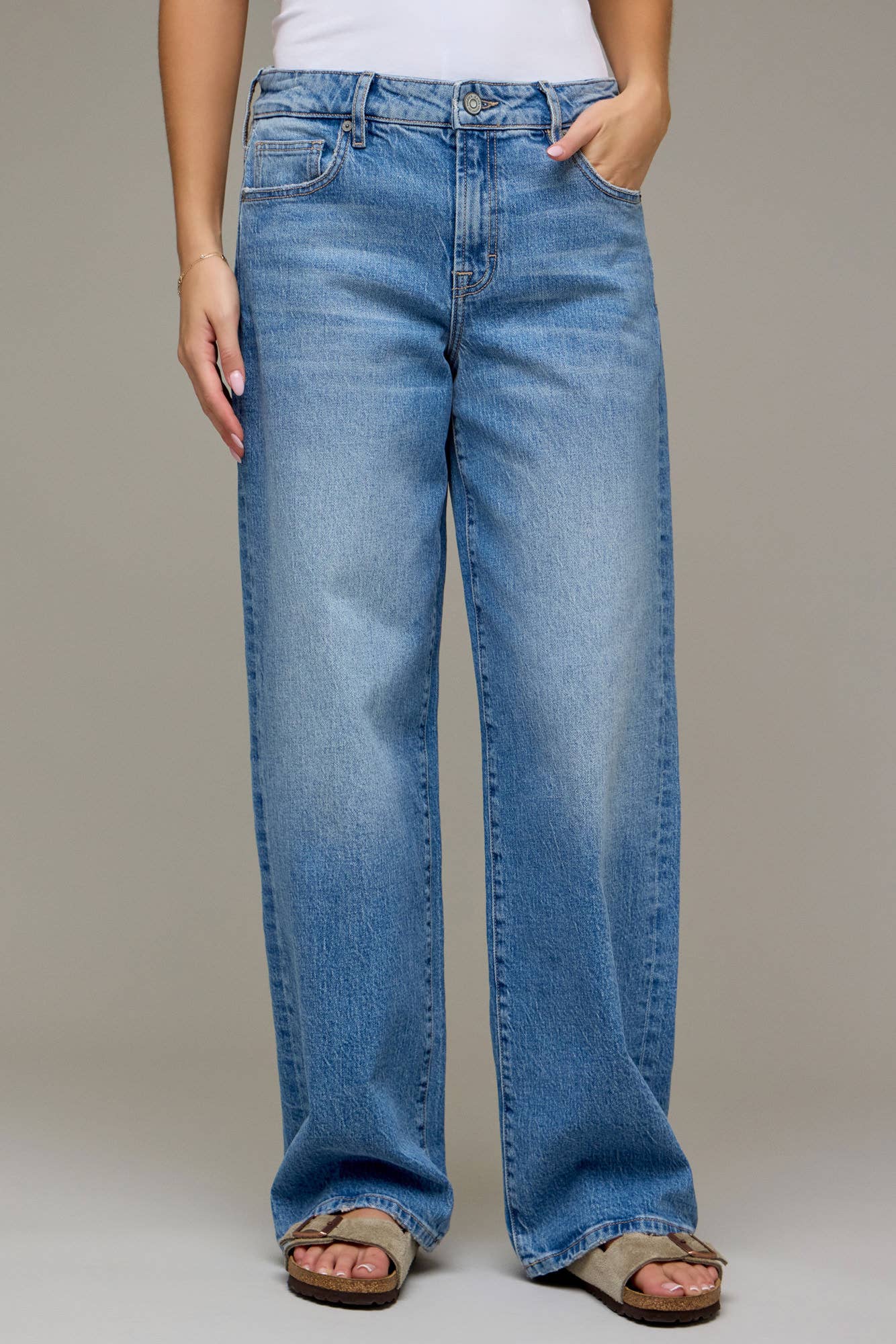 LOGAN RELAXED DAD JEAN