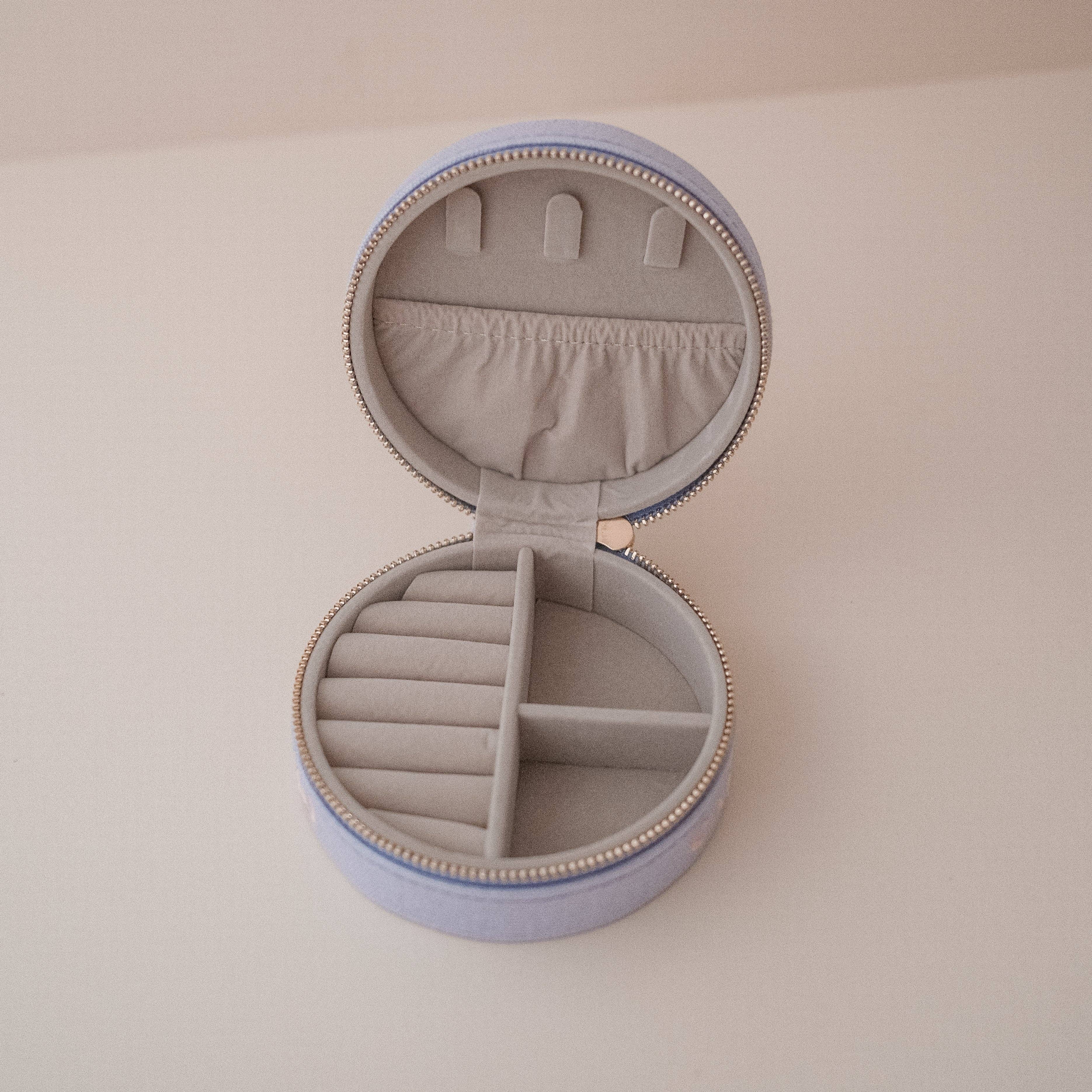 Travel Jewellery Case in Lilac Linen
