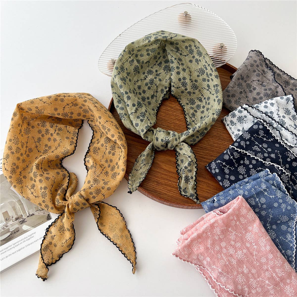 Lace Trim Cotton Linen Floral Triangle Scarf_CWASC0850