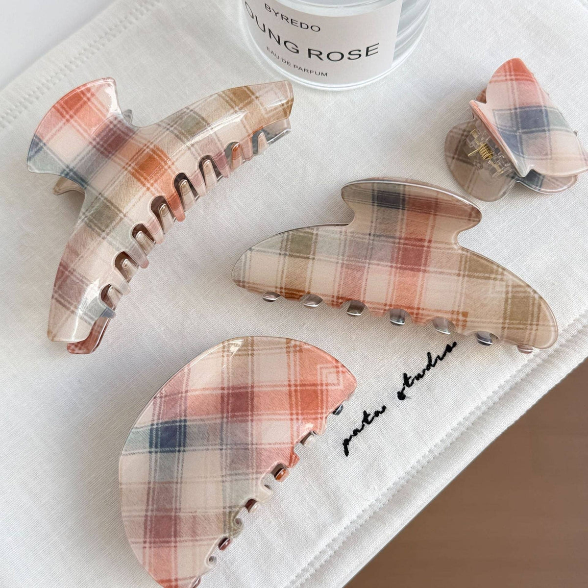 Maisie Plaid Claw Clip