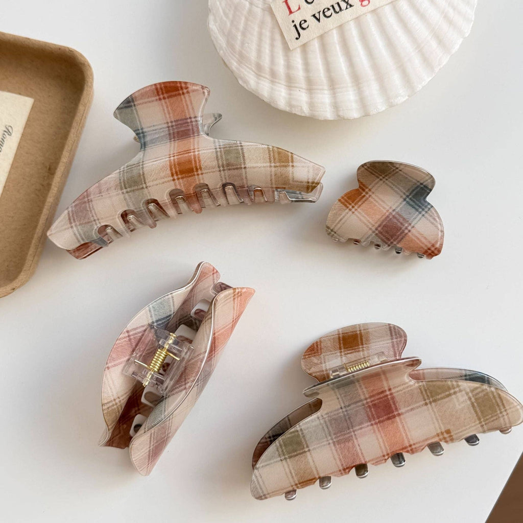 Maisie Plaid Claw Clip
