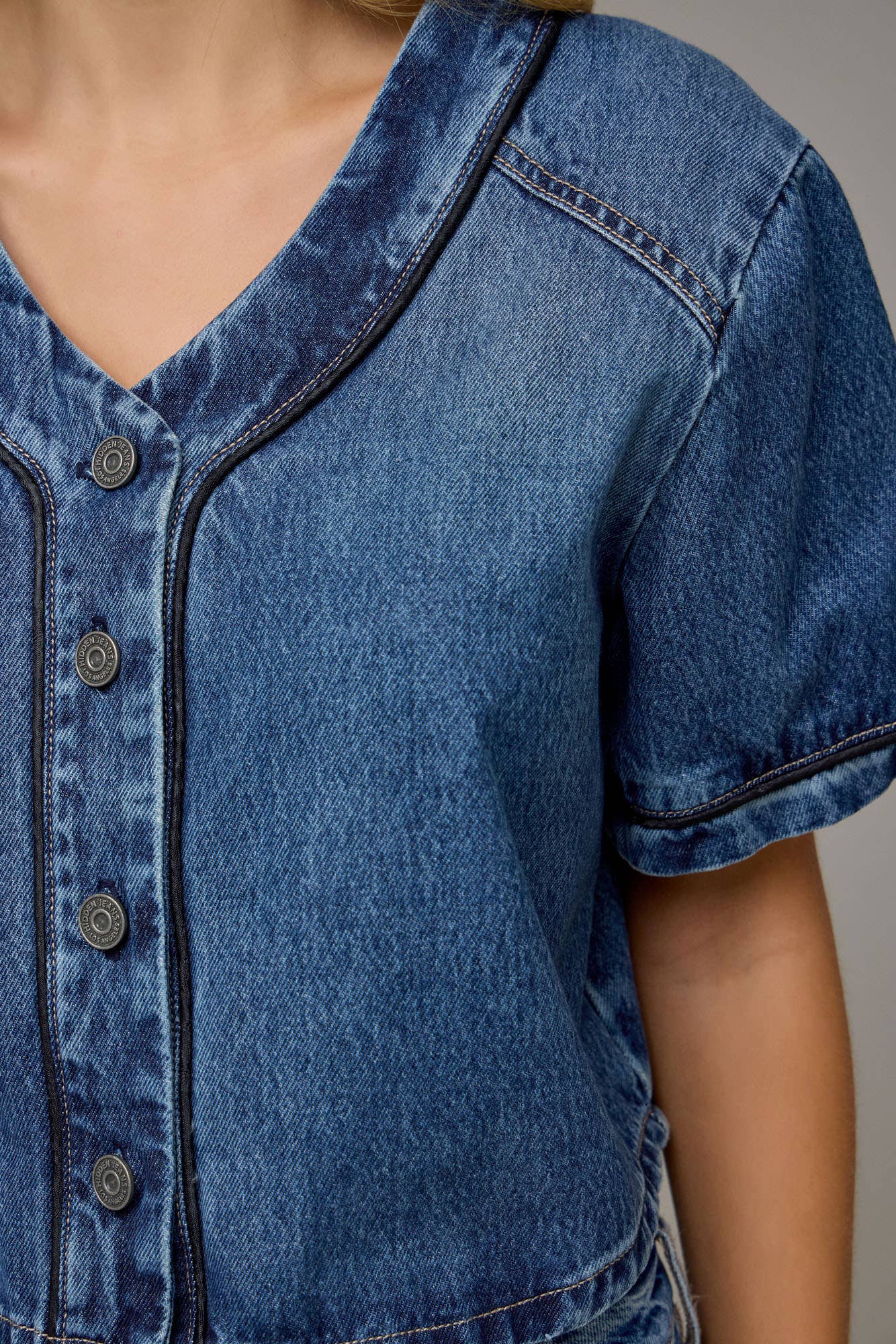 CROPPED BASEBALL SHIRT
