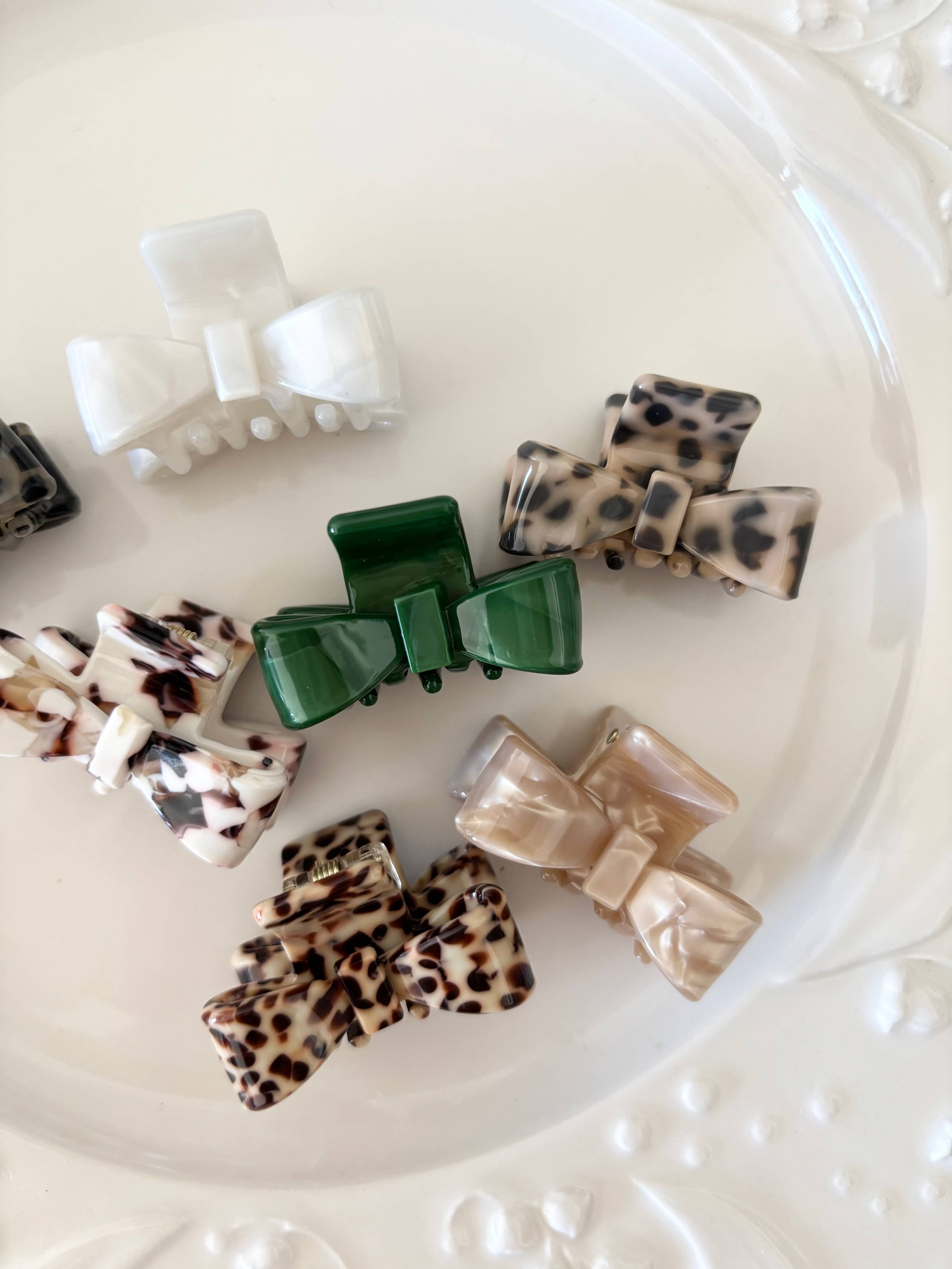 Mini Bowtie Assorted Hair Claws (DAKI CLASSIC)
