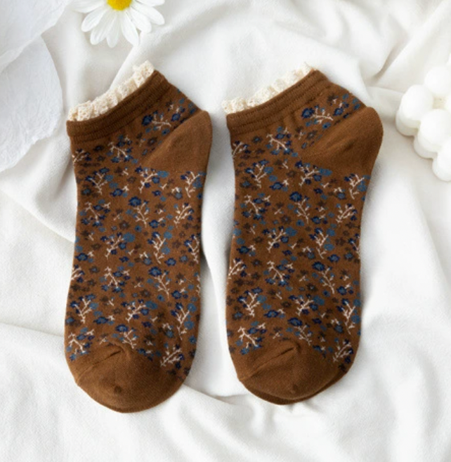Vintage Floral Lace Socks (JINTAGE) (Copy)