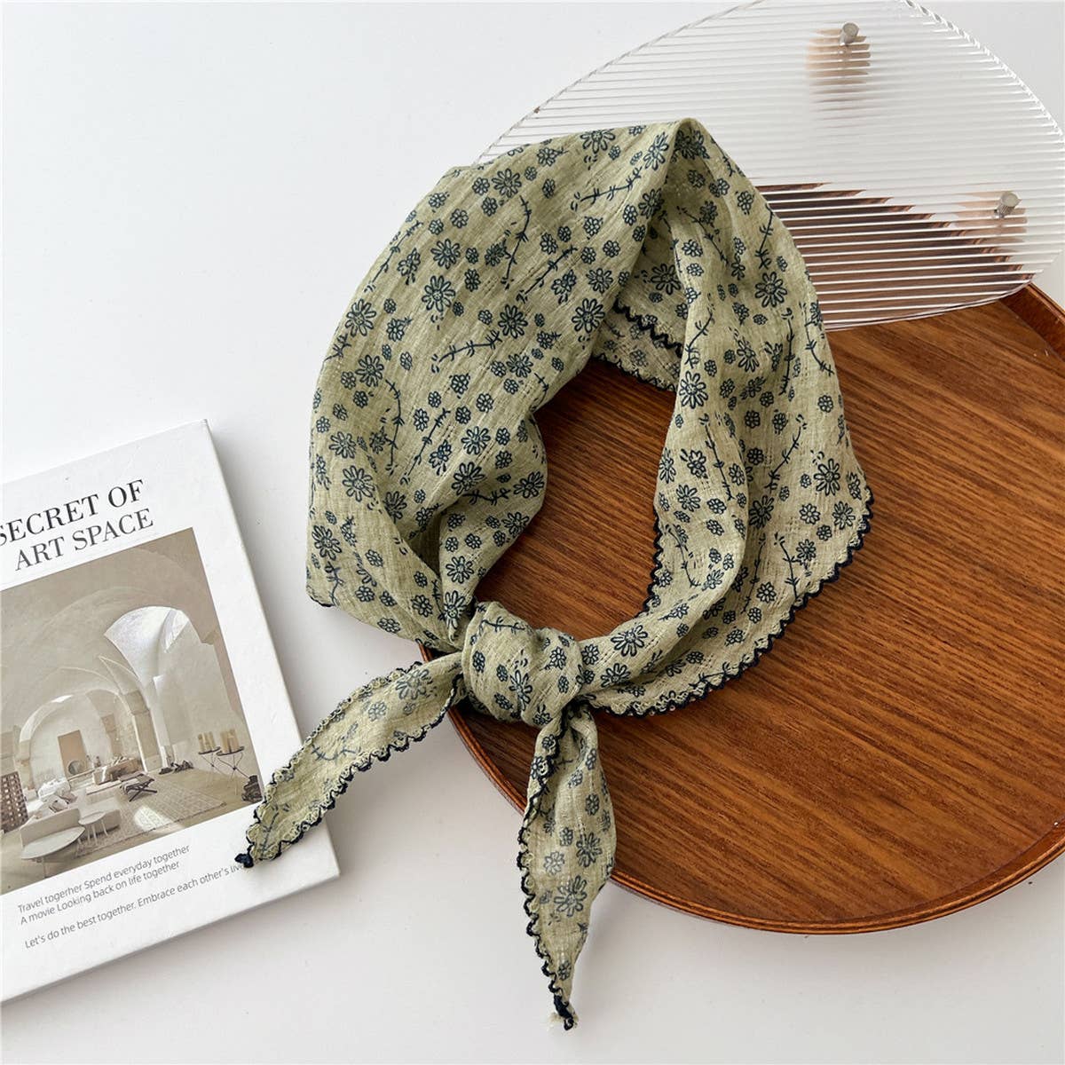 Lace Trim Cotton Linen Floral Triangle Scarf_CWASC0850