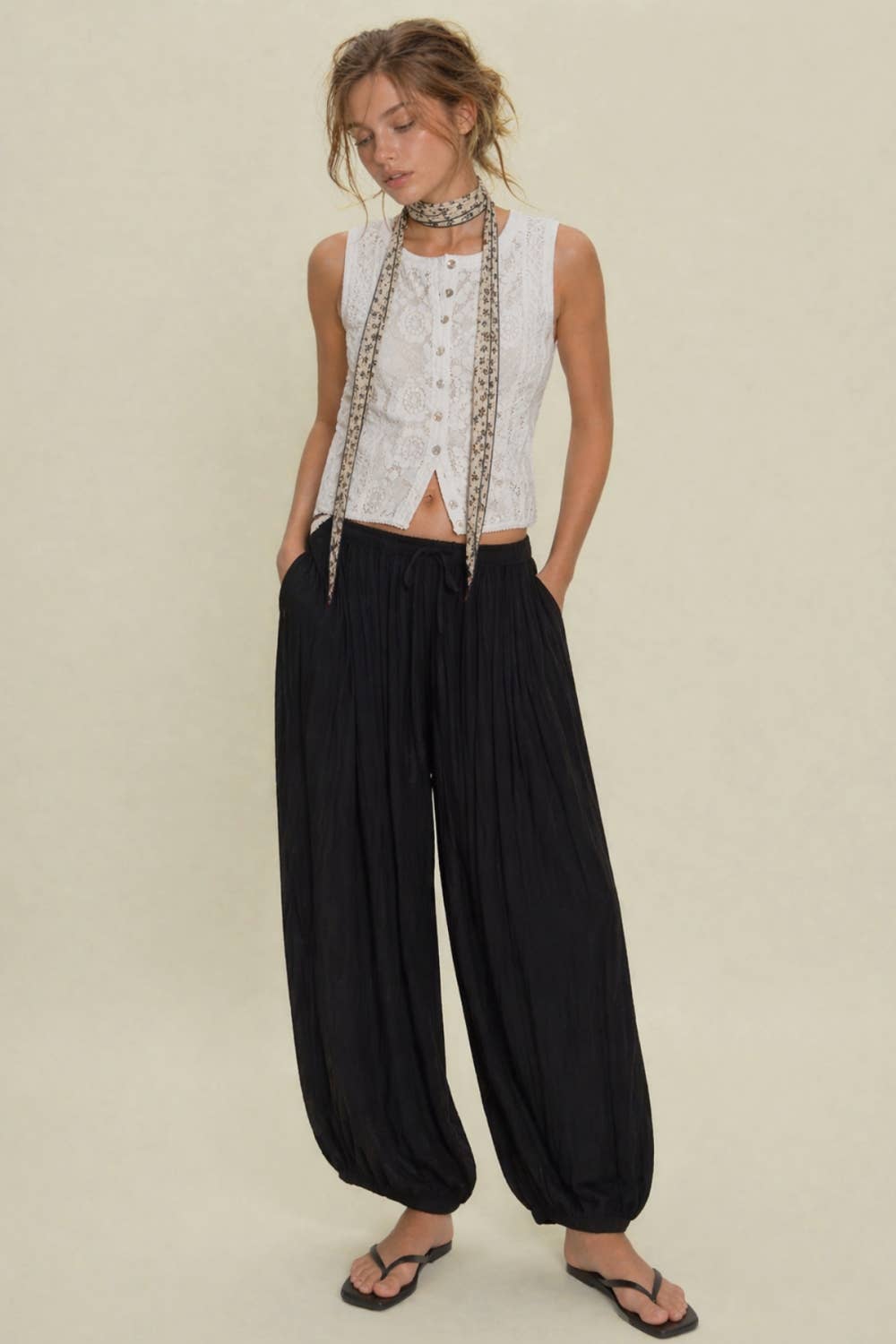 LACE BUTTON FRONT SLEEVELESS TOP