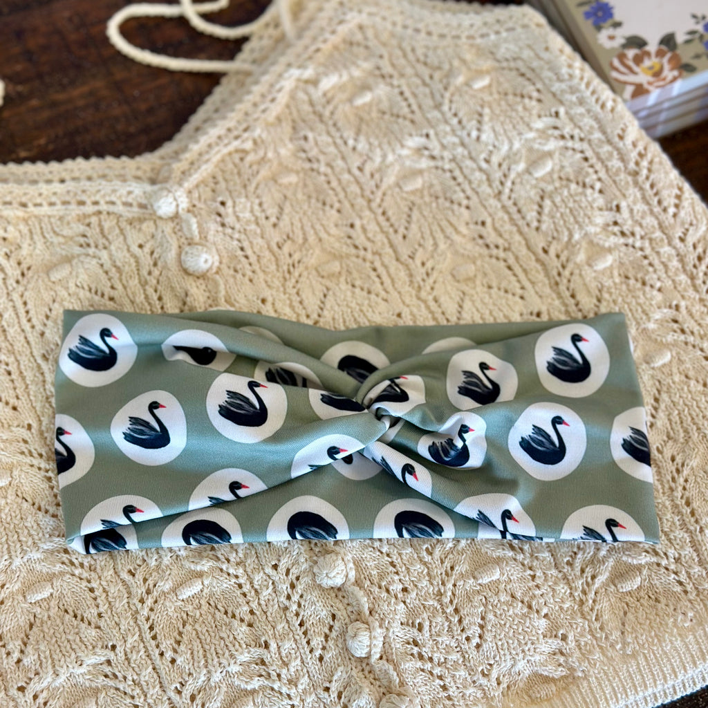 Black Swan Twist Turban