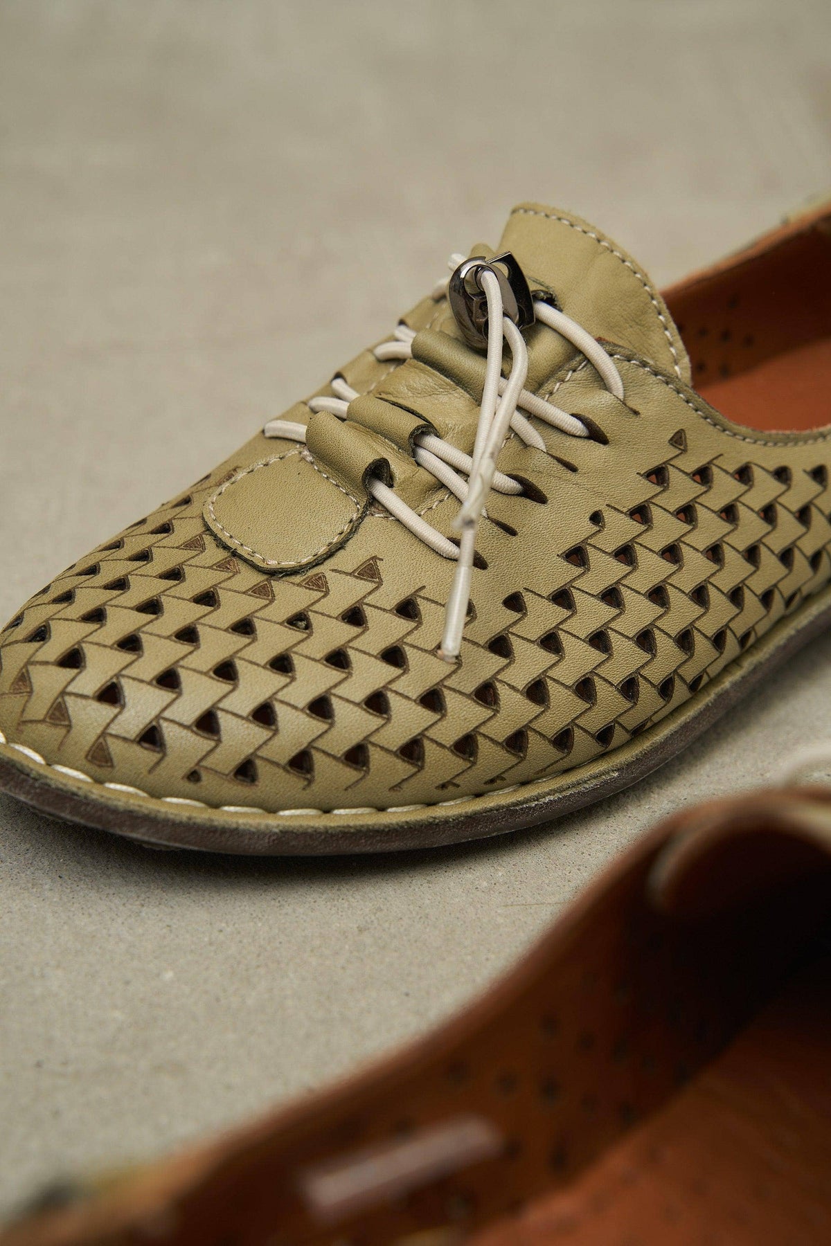 Olive JABIN Leather Flats