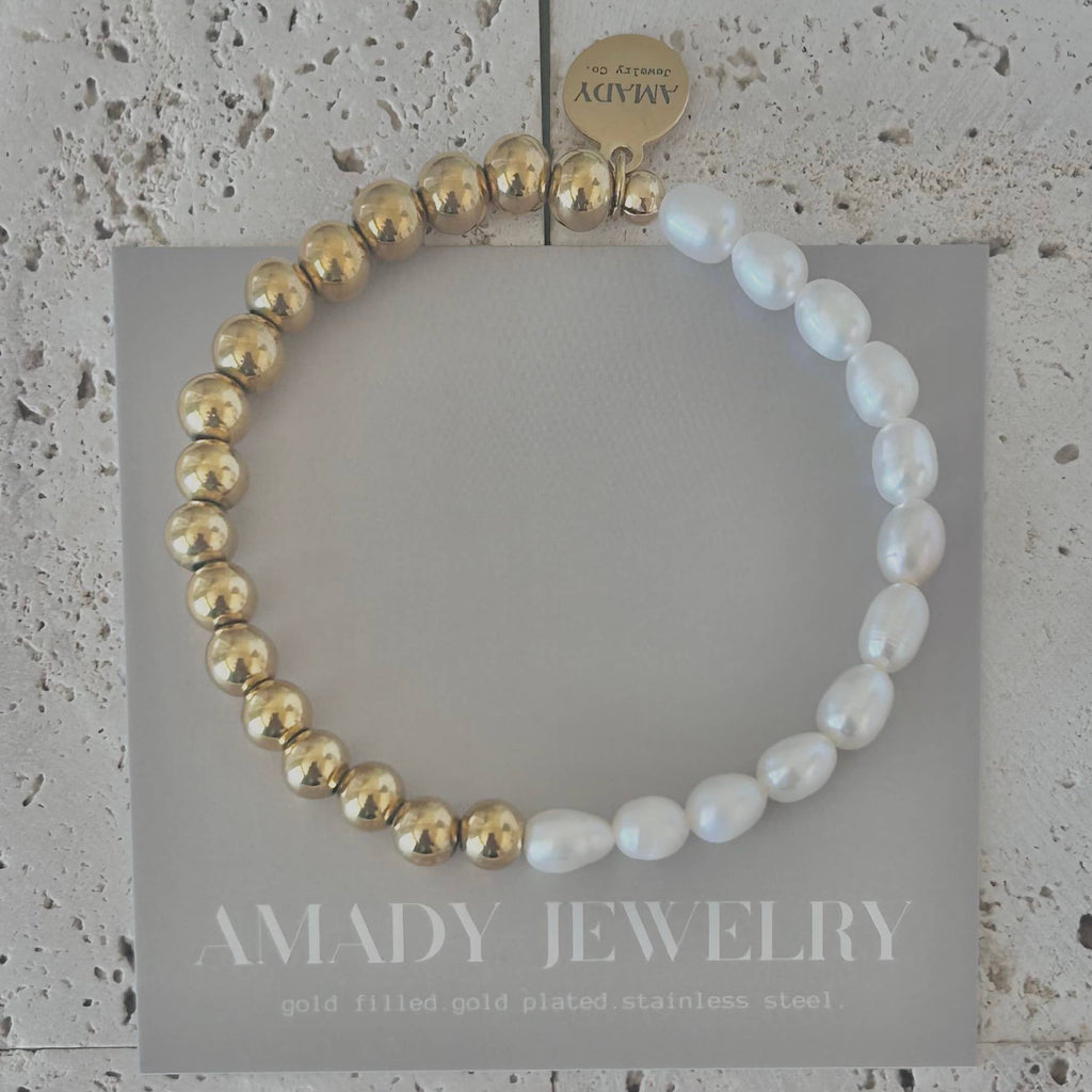 Pearls Bracelet Gold plated beads adjustable one size