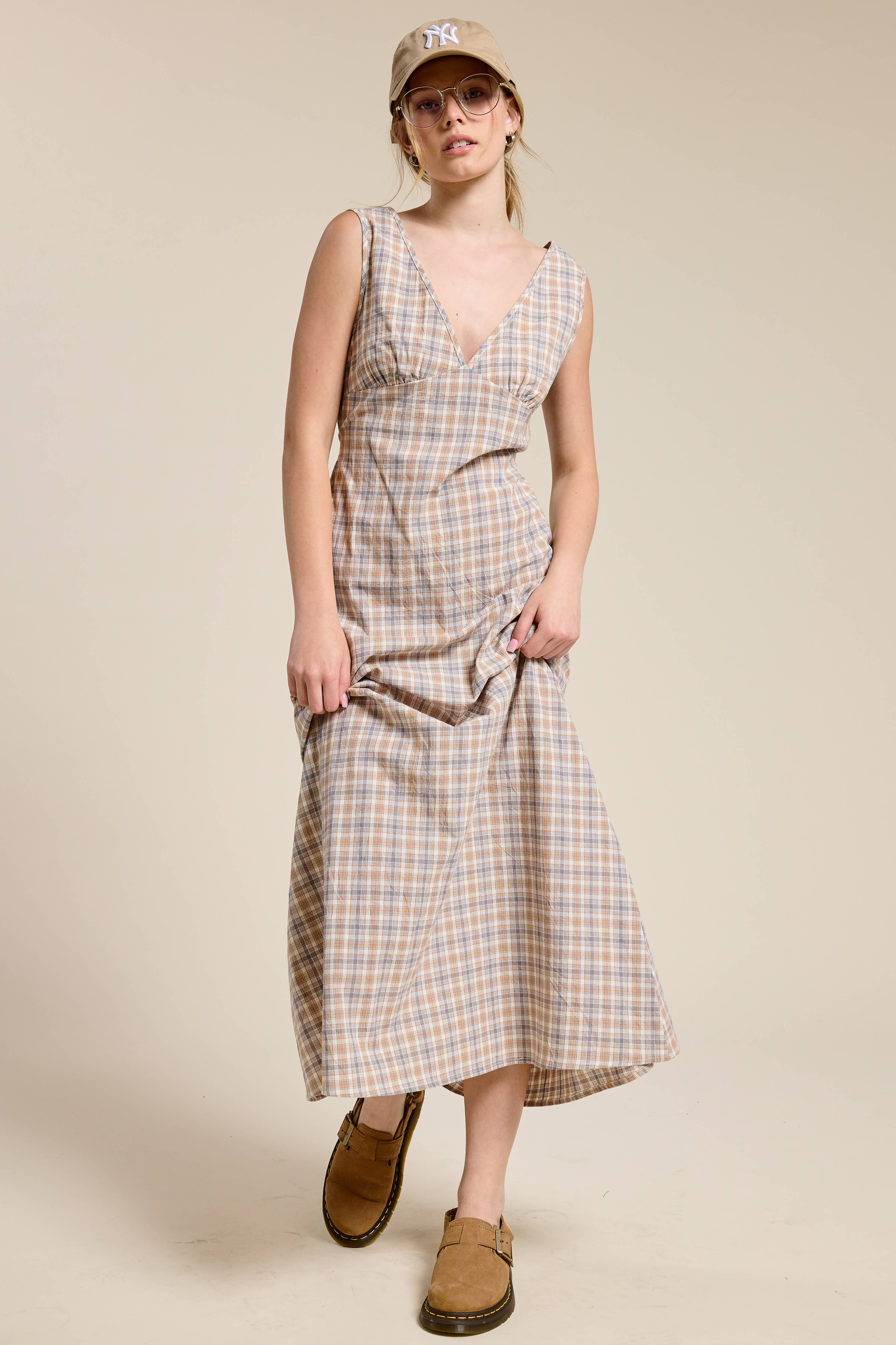 V-neck Sleeveless Plaid Maxi Dress with Back Tie