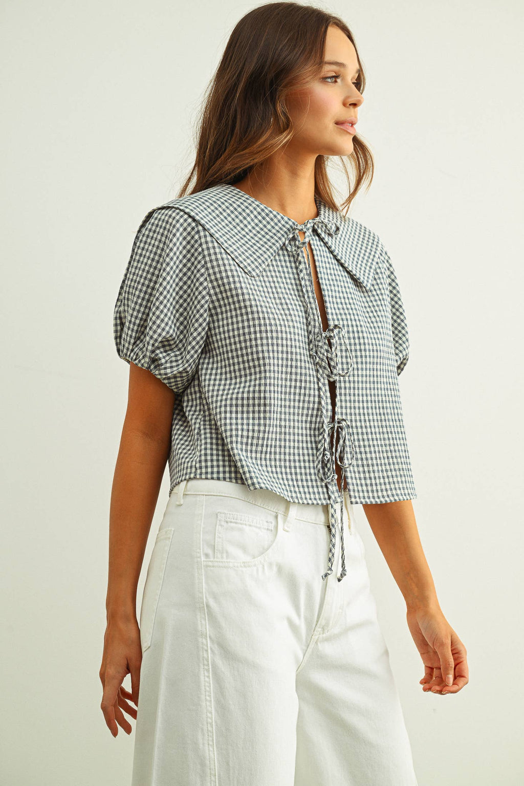 GINGHAM PATTERN SSLV WITH TIE IN FRONT TOP