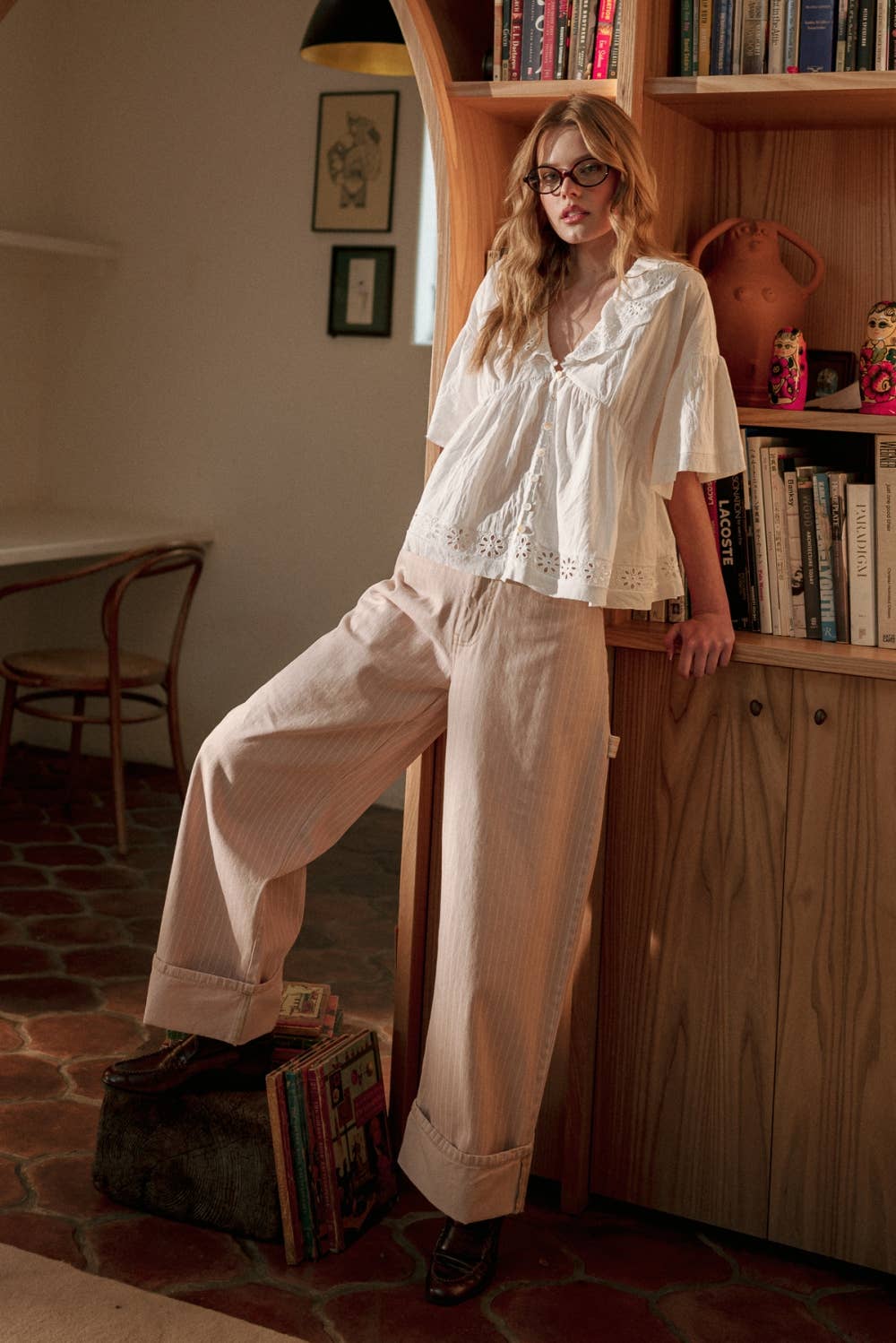 EYELET RUFFLED BLOUSE