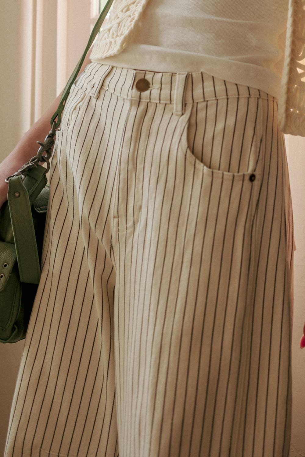 PINSTRIPED PATTERN BARREL PANTS