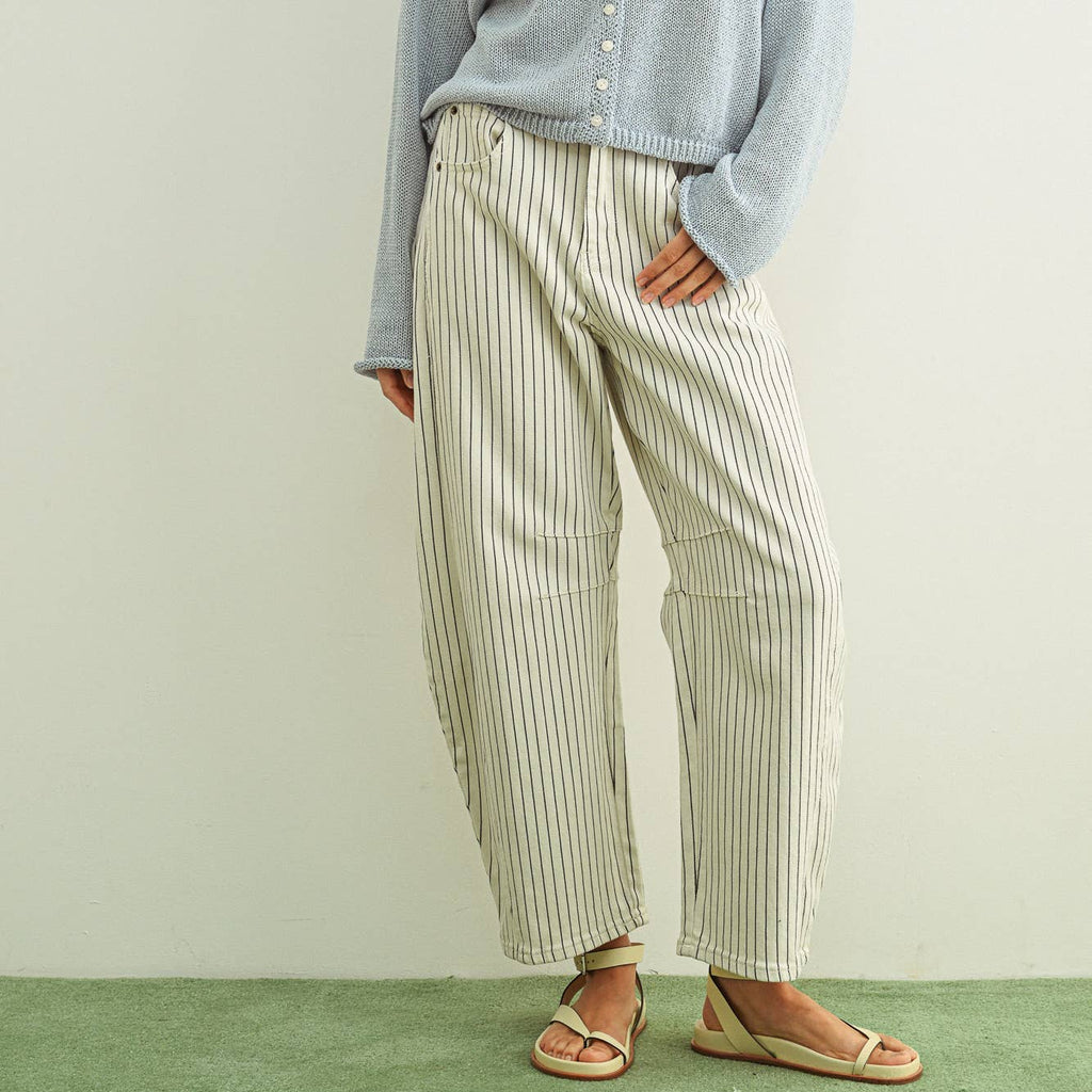 PINSTRIPED PATTERN BARREL PANTS