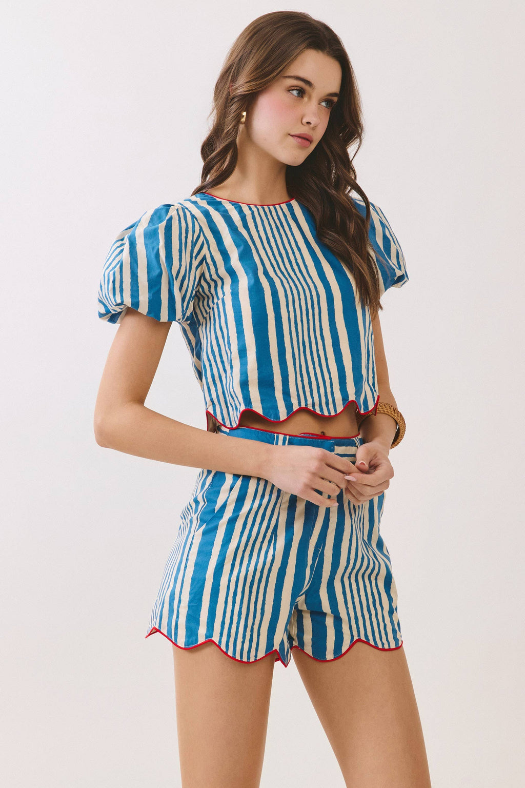 Stripe Scalloped Puff Sleeve Crop Top