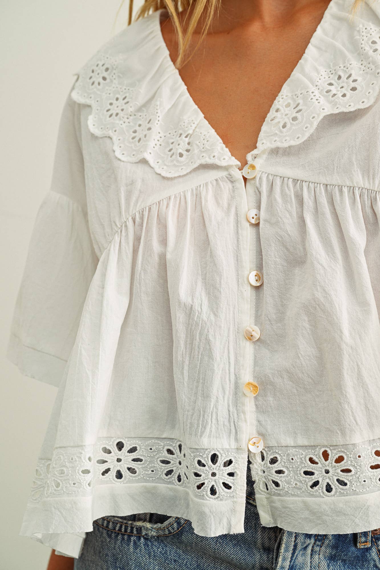 EYELET RUFFLED BLOUSE