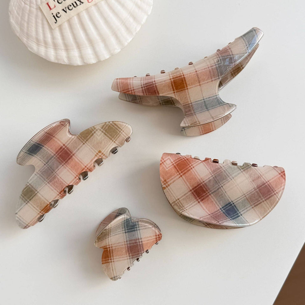 Maisie Plaid Claw Clip