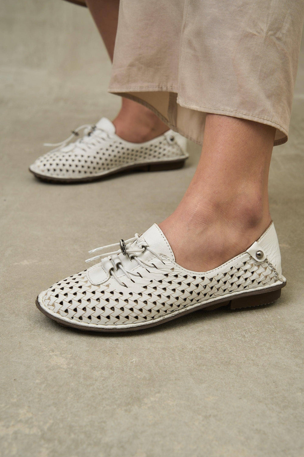 Olive JABIN Leather Flats