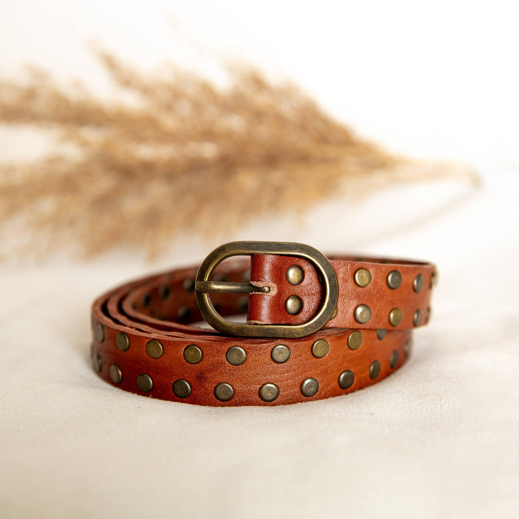 LIGHT BROWN LEATHER BELT WITH STUDS NARROW