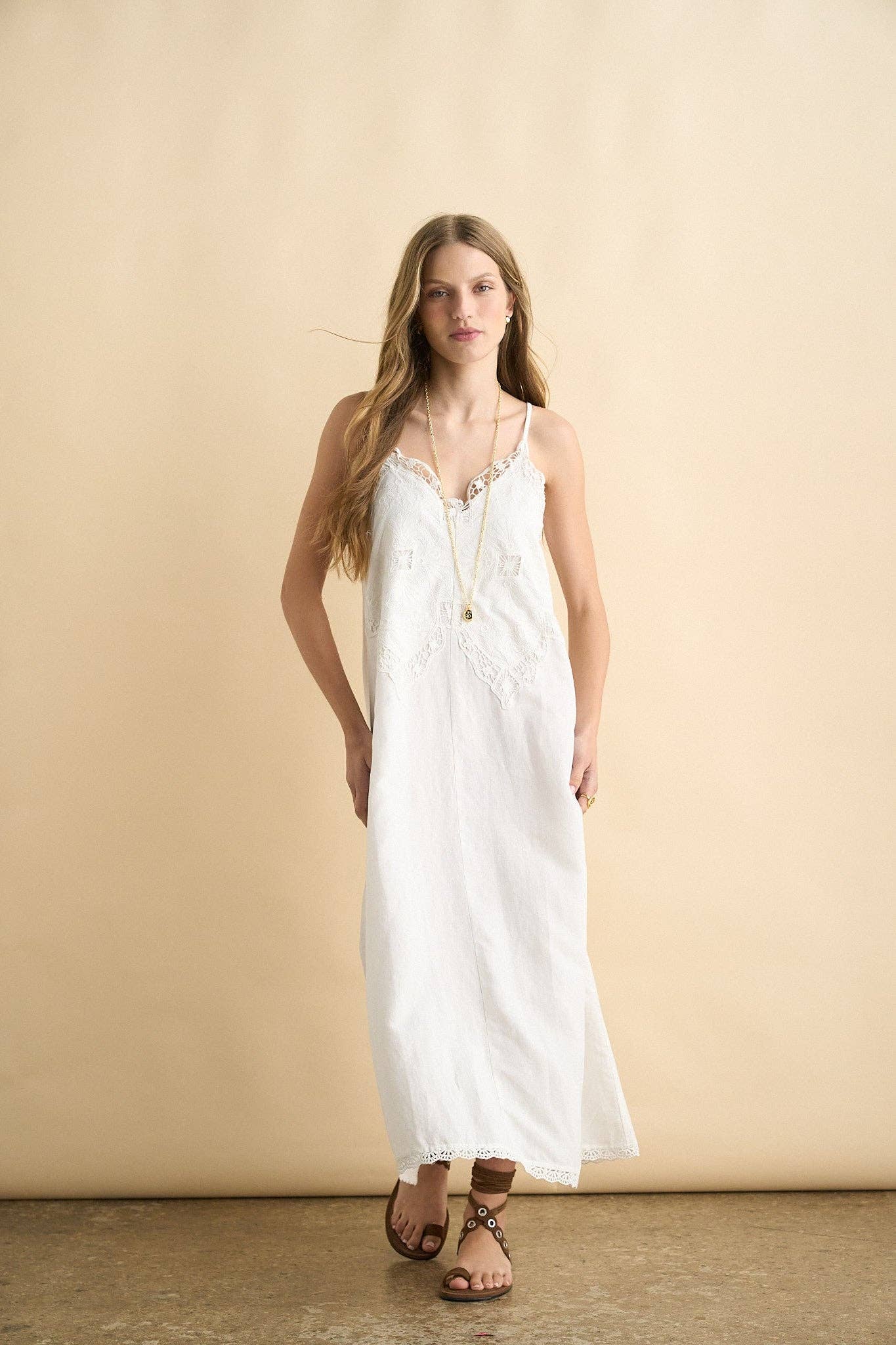 Lucie dress white
