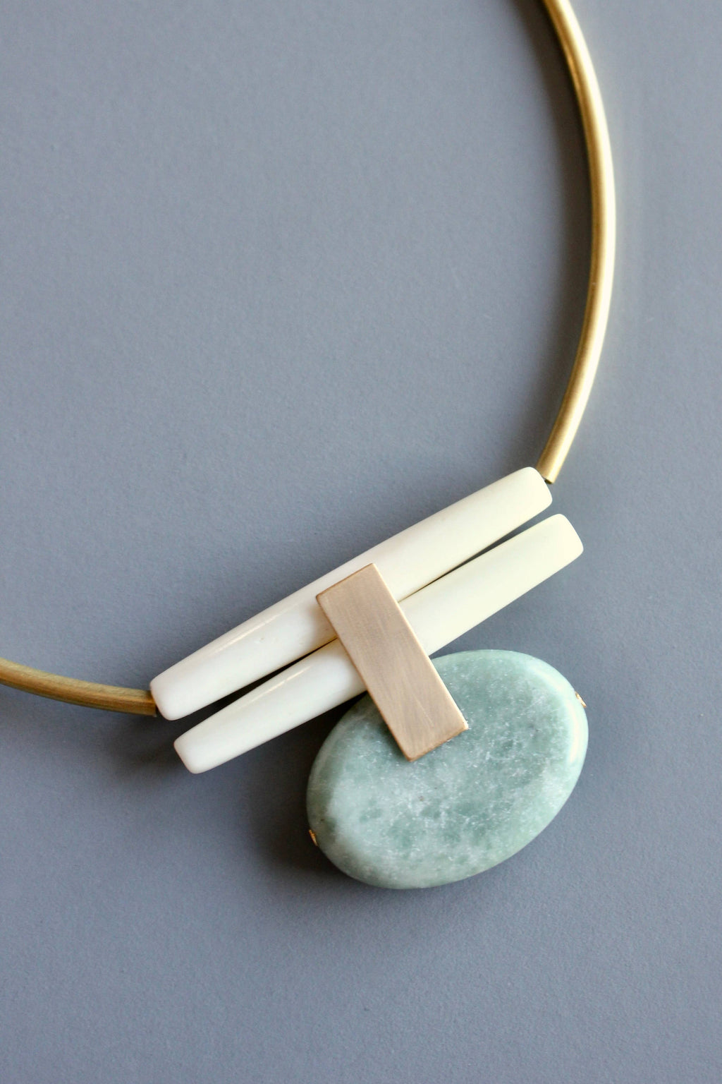 Green jasper and brass Artdeco necklace