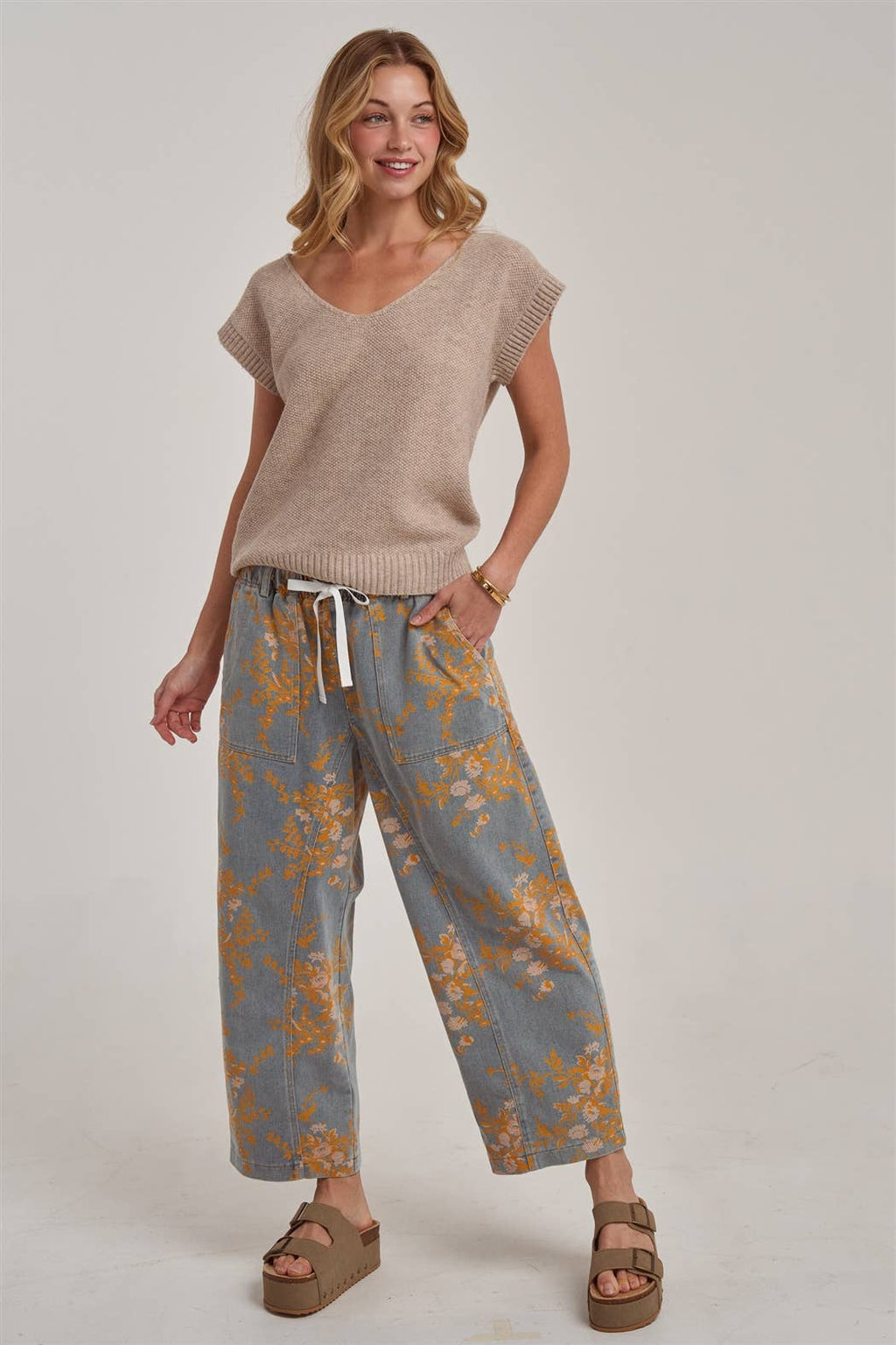 MID RISE RELAXED FIT FLORAL DENIM JEANS