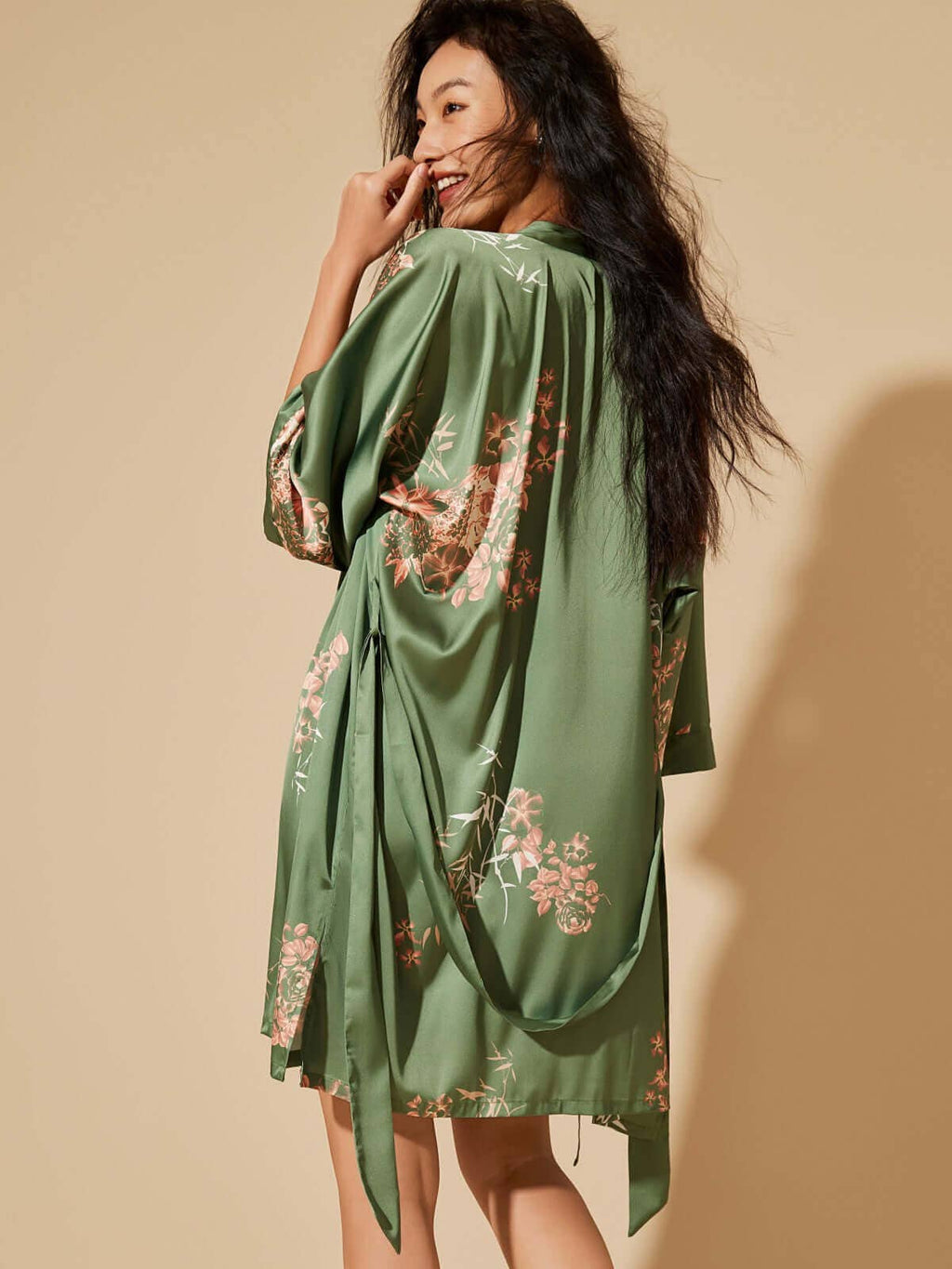 Mira Short Kimono Robe