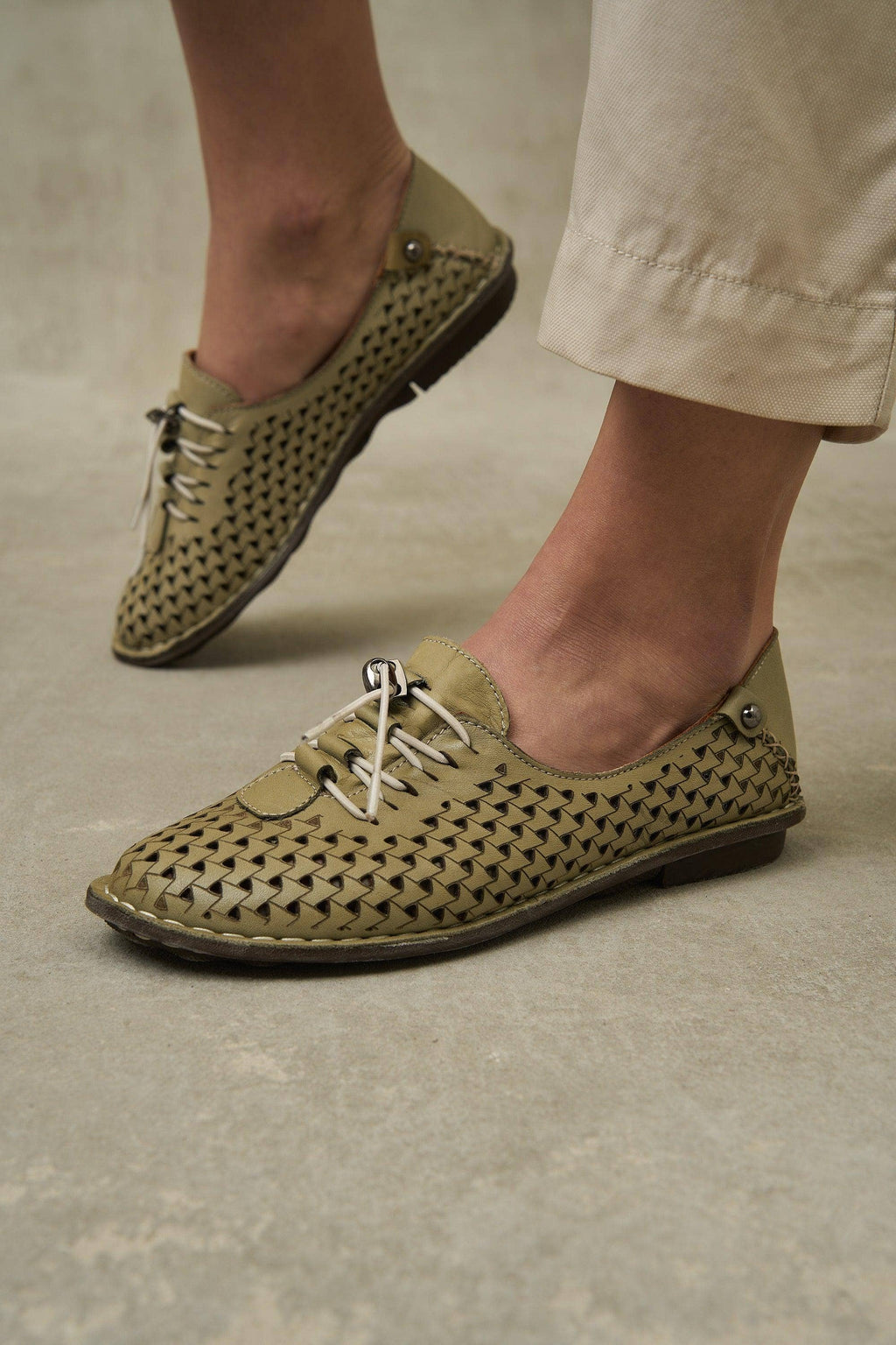 Olive JABIN Leather Flats