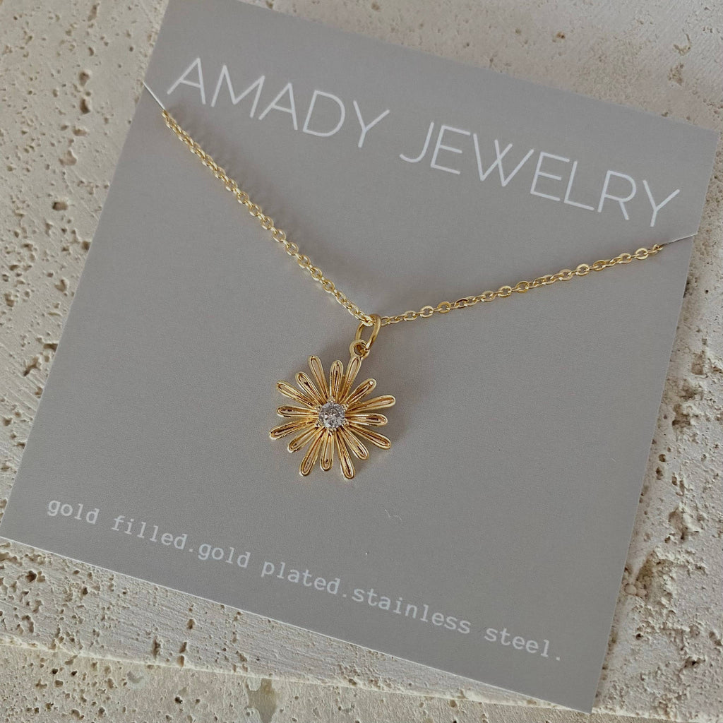 Cute Little Daisy Flower Charm necklace 18k Gold Filled chai